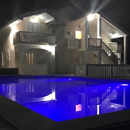 Apartments Vila Lazarevic Tivat Exterior photo