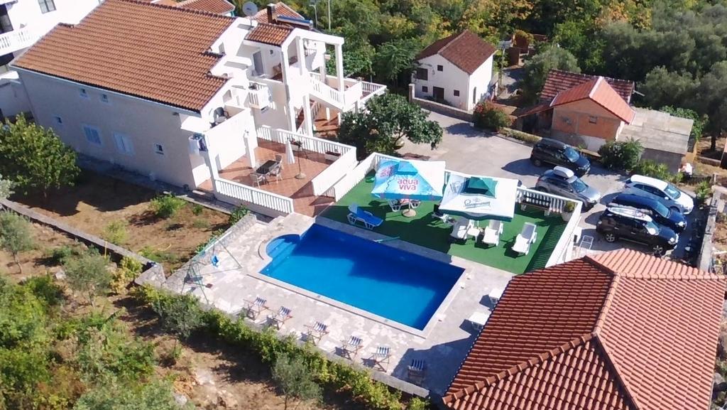 Apartments Vila Lazarevic Tivat Exterior photo